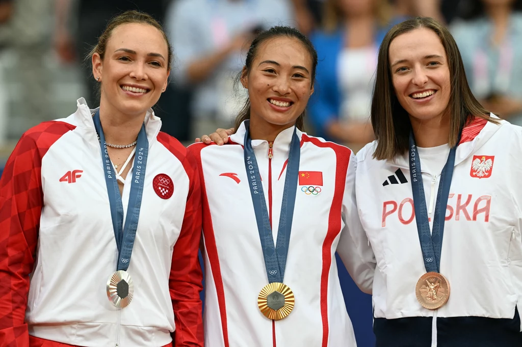 Stanęła z Igą Świątek na podium igrzysk, teraz potwierdza. To koniec, jest nowy trener