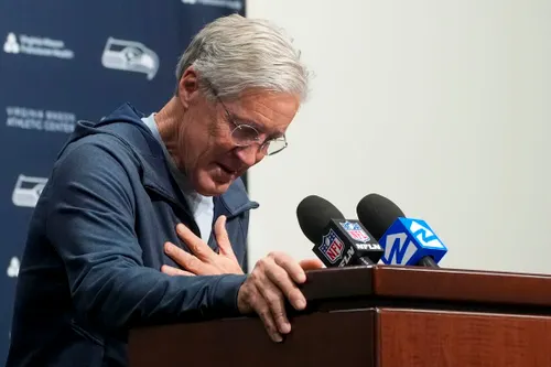 Las Vegas Raiders are set to allow Head coach Pete Carroll Step Aside due to his Health condition…