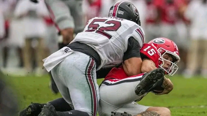 Former Gamecock and Mississippi State Linebacker Stone Blanton Signs with 49ers