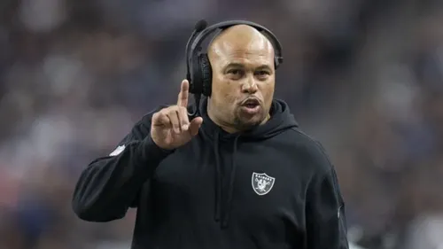 FOX-RAIDERS: Antonio Pierce now in New England Patriots send shocking notice to Raiders owner Mark Davis including his new…