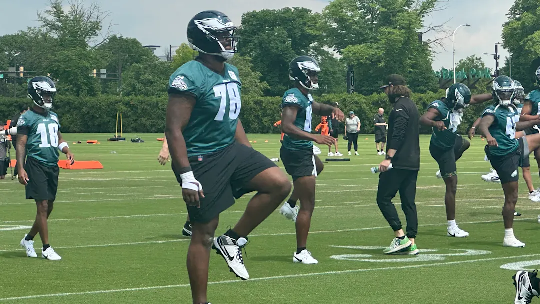 EAGLES ROOKIE DEFIES EXPECTATIONS! How He Proved Himself Despite Having a NFL Legend Dad…