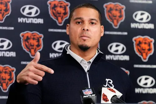BREAKING: Chicago Bears General Manager Ryan Poles donated his entire $4.2 million bonus and sponsorship deal to charities and homeless relief. What he’s doing in a world of compassion indifference is mind-blowing…..full details..