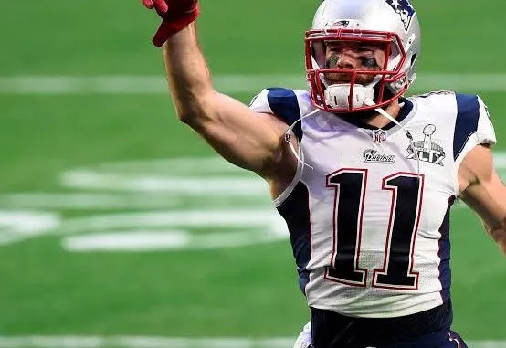 Former New England Patriots Wide Receiver legend Julian Edelman has announced his donation of his entire career bonus earnings, totaling a staggering $14.2 million, towards the New England Patriots’ ambitious new stadium…