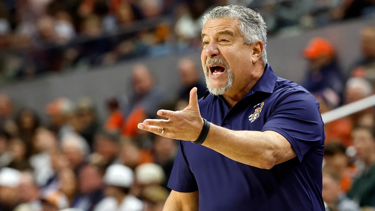 Auburn’s Bruce Pearl Publicly Calls For Donald Trump To Receive Nobel Peace Prize After Announcing Historic Israel-Iran Ceasefire Agreement