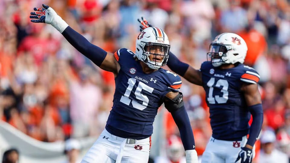 Auburn’s Keldric Faulk is projected as a first-round pick in the 2026 NFL Mock Draft, highlighting his potential and….. Read More….
