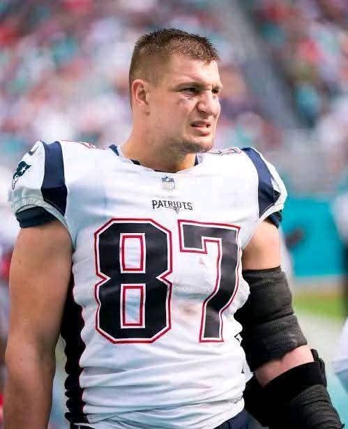 Patriots Nation, get ready to spike the remote! Netflix has announced the upcoming release of an electrifying documentary celebrating the spectacular career of New England’s all-time touchdown leader, Rob Gronkowski. Titled “Gronk Spike: 80 Touchdowns of Dominance,” the film is set to debut on the streaming platform on August 15th, promising an immersive look at each of his record-setting 80 touchdowns and exclusive behind-the-scenes access to his unforgettable time with the Patriots. From his arrival as a dominant tight end to becoming a Super Bowl champion and a beloved fan favorite, Rob Gronkowski left an indelible mark on the New England Patriots
