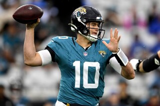BREAKING: Free-agent QB Mac Jones agreed to terms with the 49ers on a two-year deal for $7 million with $5M guaranteed…