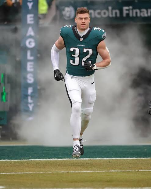 Carolina Panthers Make Huge Move, Steal Top DB from Eagles in Surprise Deal