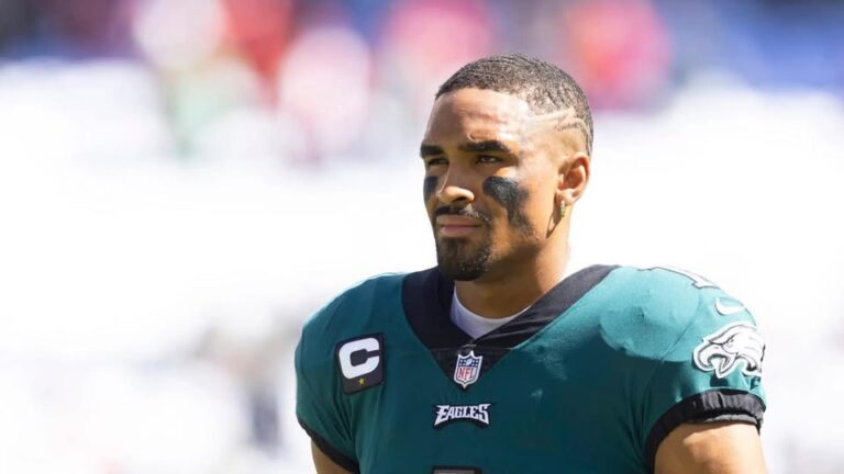 Jalen Hurts, the franchise quarterback, has shocked the Eagles and fans this morning, as he was reported to have turned down a 2-year, $71.3 million contract extension with the Eagles and announced his intention to depart at the end of the season due to…