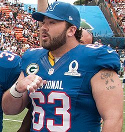Jeff Saturday: From Overlooked Rookie to Colts’ Legendary Center Few NFL careers have started with less fanfare and ended with greater impact than that of Jeff Saturday, the undrafted center out of North Carolina. Cut shortly after signing with the Baltimore Ravens in 1998, Saturday faced long odds of ever playing in the NFL. But when he arrived in Indianapolis, he seized the opportunity and never looked back