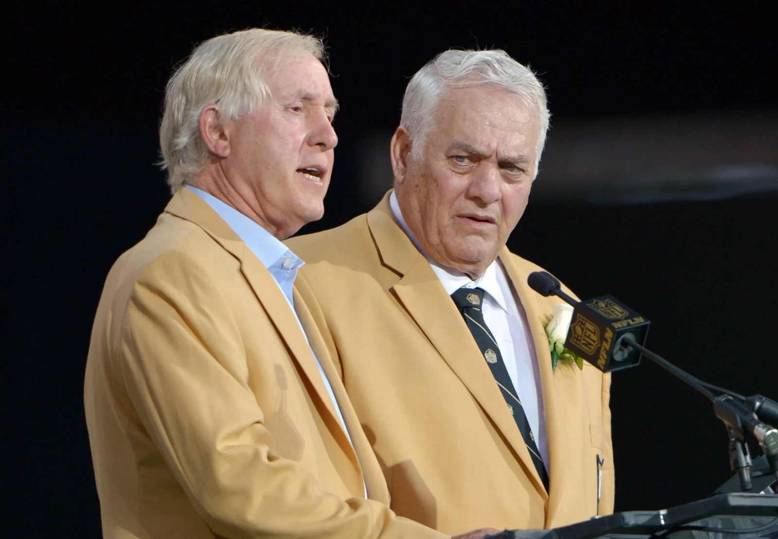 BREAKING NEWS: Minnesota Vikings Legend Fran Tarkenton Returns as Co-Owner In a monumental announcement, Minnesota Vikings Owner Zygi Wilf and members of the Wilf family has officially declared that Fran Tarkenton, the Legendary quarterback and long-time face of the franchise, will return to the Franchise in 2025 as a co-owner..
