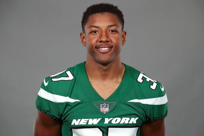 NFL-NEWS: Dallas Cowboys have officially announced the signing of New York Jets star Running Back after he officially signed a 3-years $97.9 Million deal with Jerry Jones & Dallas Cowboys 10-Minutes ago, as per ESPN reporter, the New York Jets franchise Running Back was confirmed as new Cowboys New Running Back 5-minutes ago through Both Franchise Social Media Post, However, Following his 4-years $97.4 million Max Contracts, This trade was a Successful transactions, For Both Parties As New York Jets Will Receive Multiple Draft Picks in Exchange Dallas Cowboys Will Have A Solid Running Back Entry the New NFL Season, However, Sadly