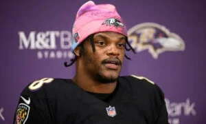TOUCH DOWN FEW MINUTES AGO: Baltimore Ravens Acquires Star Lamar Jackson Forward From Washington Commanders Blockbuster Trade…..