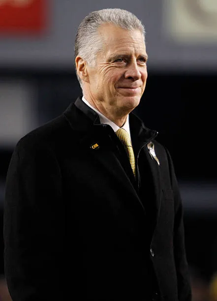 THIS IS THE BEST NEWS WE COULD HOPE FOR: Pittsburgh Steelers professional American football community are overjoyed as Owner Art Rooney II and family officially makes announcements of making Legend coach Ernie Stautner the new…….see more